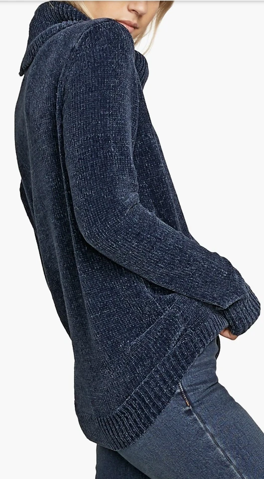 Volcom Cozy On Over Chenille Turtleneck Sweater Size Medium - Image 2 of 4