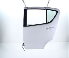 Porte arrière et accessoires Suzuki SPLASH