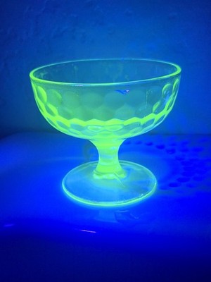 Rare Vintage Uranium Glass Green Hex Optic Honeycomb Footed Dessert Cup