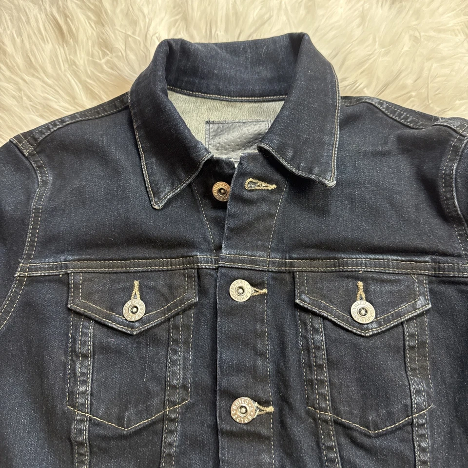 Chaqueta vaquera corta Adriano Goldschmied AG para mujer pequeña lavado oscuro camionero Foto 4 de 4