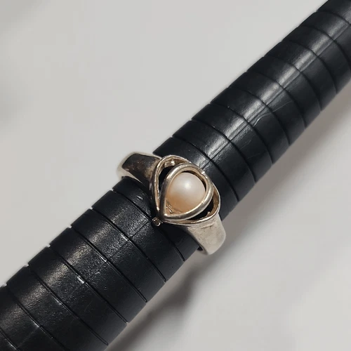 LUCAS LAMETH LUC Sterling Silver Vintage Real Pearl Heart Cage Ring