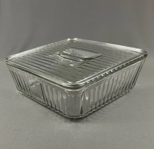 Anchor Hocking 1932 Vintage Design Square Refrigerator Dish with Lid Ribbed 9x9