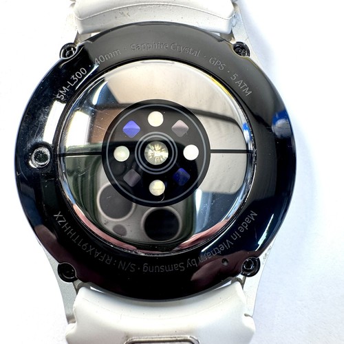 Samsung Galaxy Watch 7 40mm Silver Smartwatch SM-L300! (WMP013892) - Photo 8 sur 8