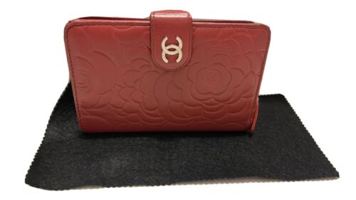 Chanel Red Lambskin Leather Camellia Embossed Zip Wallet | eBay Chanel Red Lambskin Leather Camellia Embossed Zip Wallet | eBay