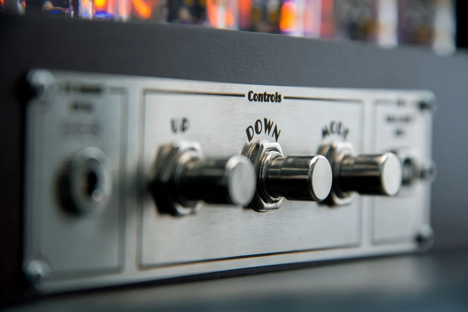 Z5660 NIXIE Tubes Clock Musical RGB Divergence Meter (as IN-18) FREE delivery 3D - Image 2 of 4