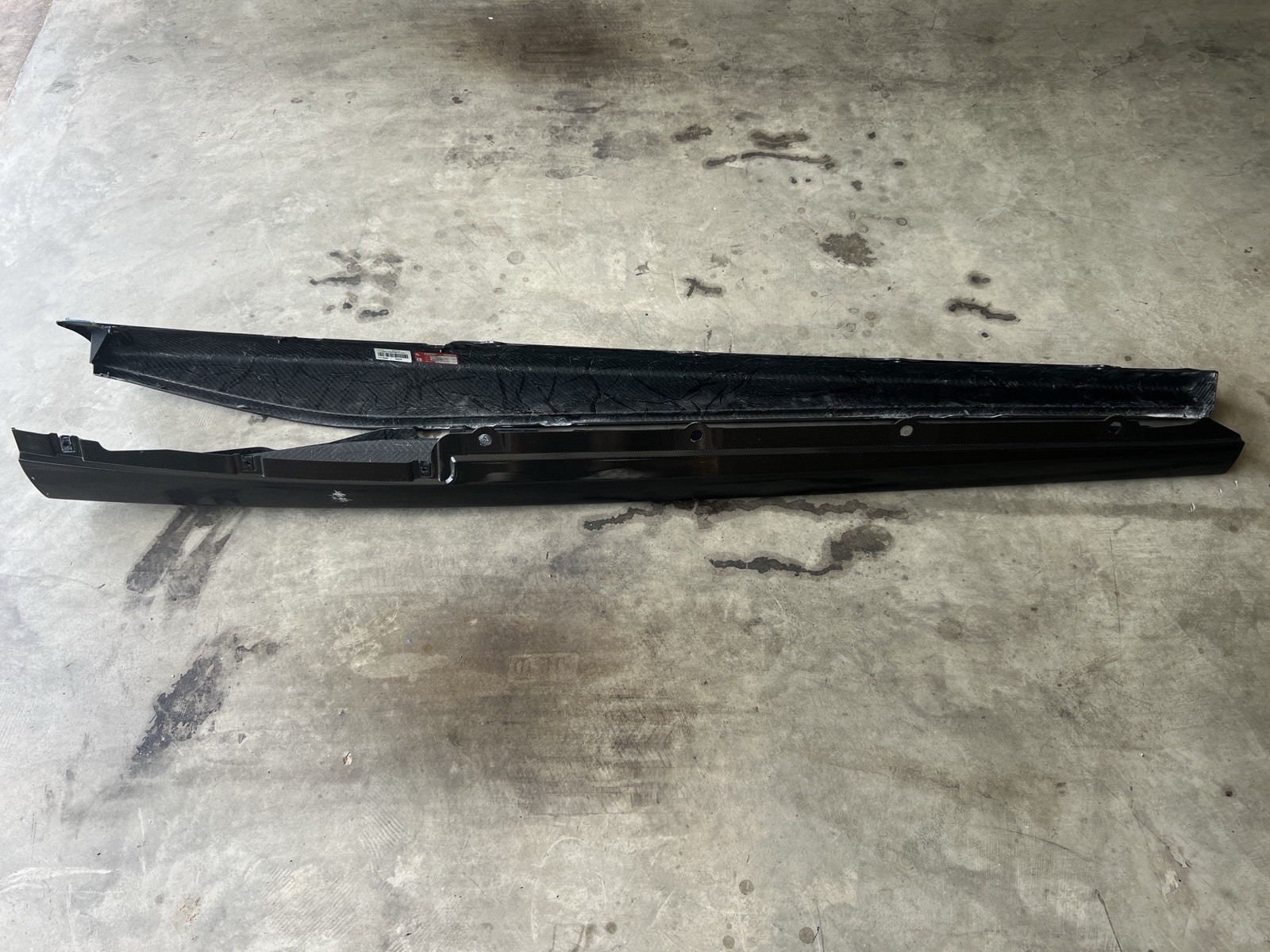 Ferrari 296 Running board P/N 777177