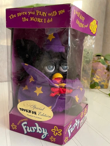 Furby 70-896 Wizard Toys R Us Special Edition