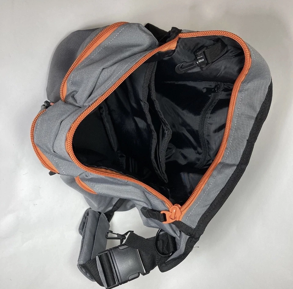 尿布 Dude 邮差包 尿布袋 灰色 外部 黑色 内部 橙色 拉链  — 第 2/4 张图片