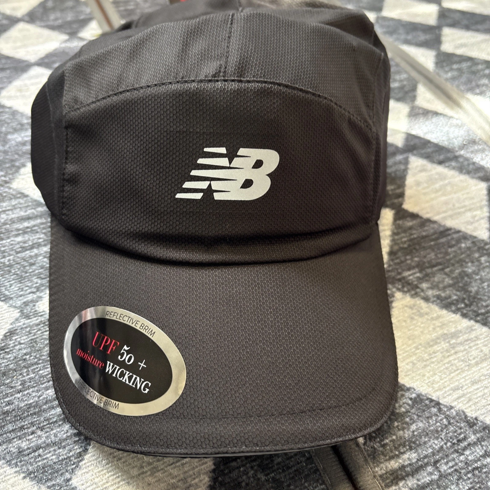 New balance Unisex 5 Panel running hat LAH91003 Reflective UV Black
Opens in a new window or tab