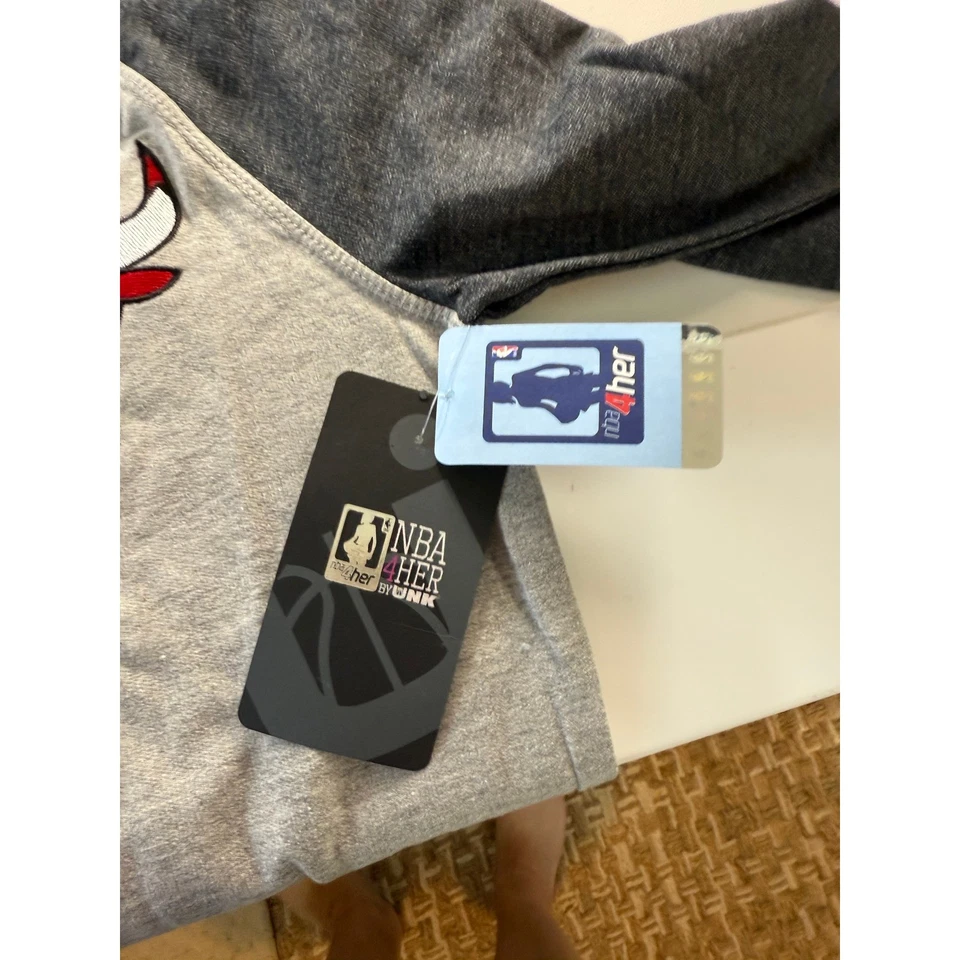 NBA Chicago Bulls Sudadera Raglán Bordada Mujer Talla Mediana NUEVA Foto 3 de 4