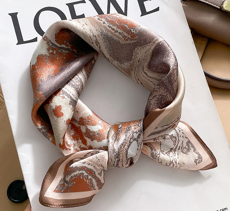 100% Pure Mulberry Silk Scarf 53x53cm Women Square Bandana Wrap with Four Leaf Floral Design