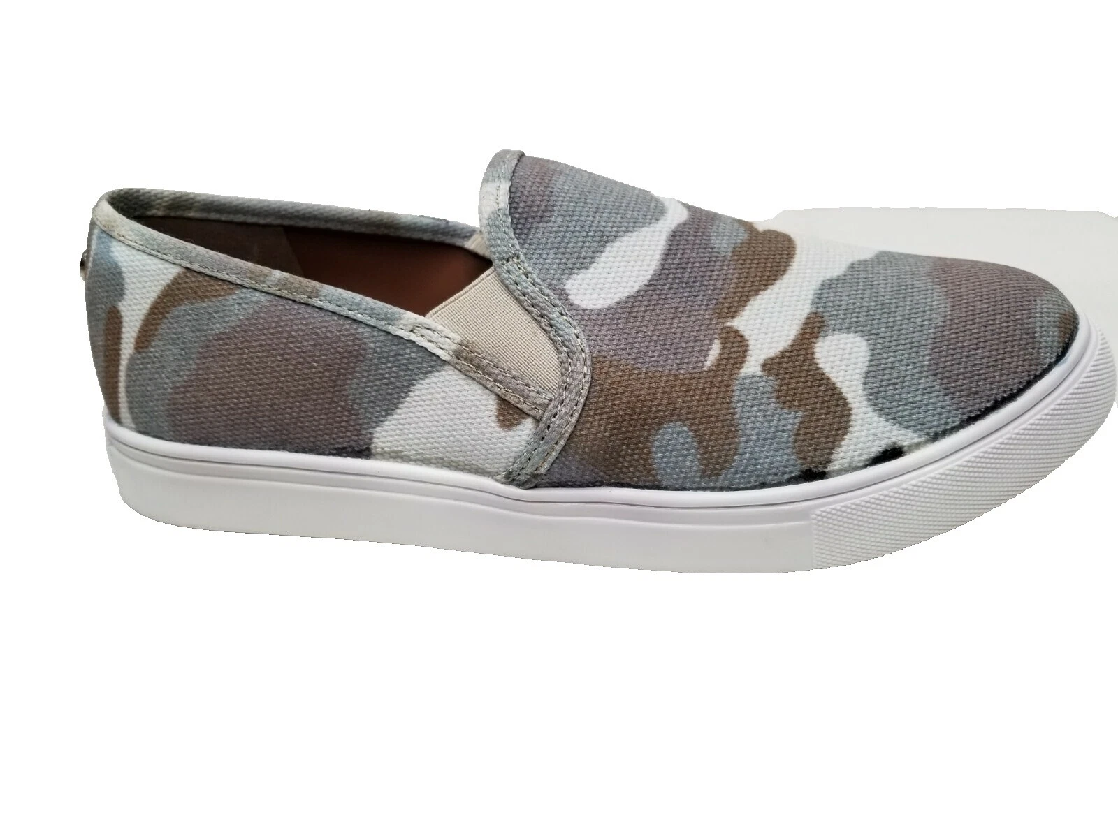Planos planos de camuflaje para mujer Steve Madden