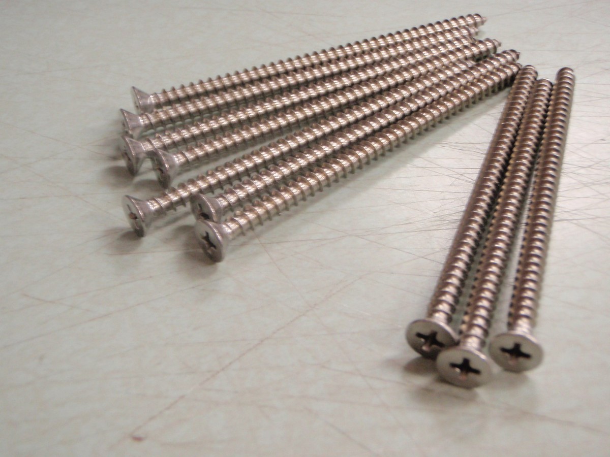 SCREWS FLAT HEAD #10 X 4