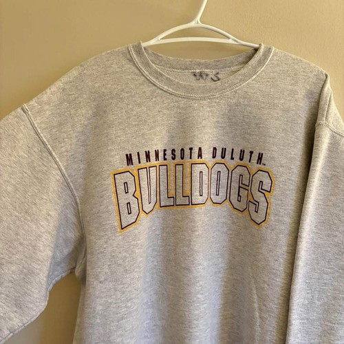 Minnesota Duluth Bulldogs Crew Neck Size Medium Long Sleeve Womens Medium - Picture 3 of 5