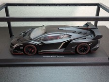 Kyosho 1/18 Lamborghini Veneno Diecast Model Car with Display Case