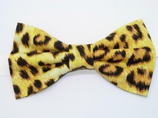 Leopard Bow tie, Dark Spots on Yellow Gold, Exotic Realistic, Pre-tied Bow tie