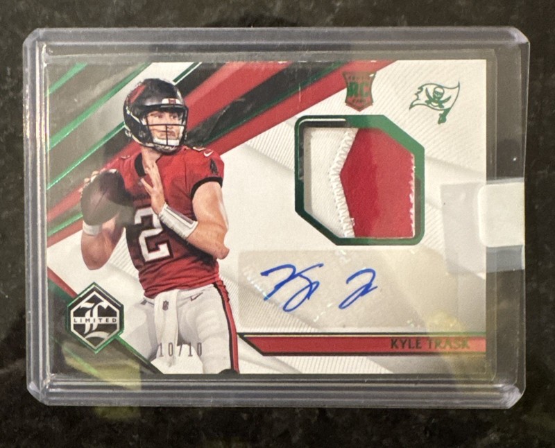 2021 Panini Limited - Rookie Patch Autograph Kyle Trask #109 10/10