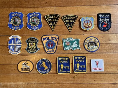 Lot De 36 Patchs Vintage Neufs - Thème Police, Militaire, Sports Américains - Brodés