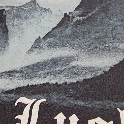 Camiseta Invocadora "Lugburz" (1995). Metal negro atmosférico. Doom Metal. - Vídeo 1 de 1