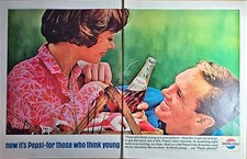 PEPSI COLA - Think Young - Picnic - Double publicité - 1964 Vintage Print Ad 13,5 x 20