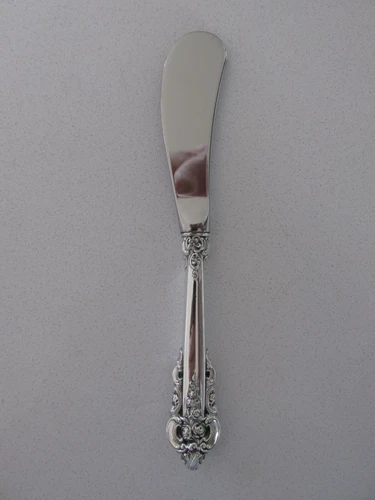 1941 Wallace "Grand Baroque" Sterling Silver Handled Spreader