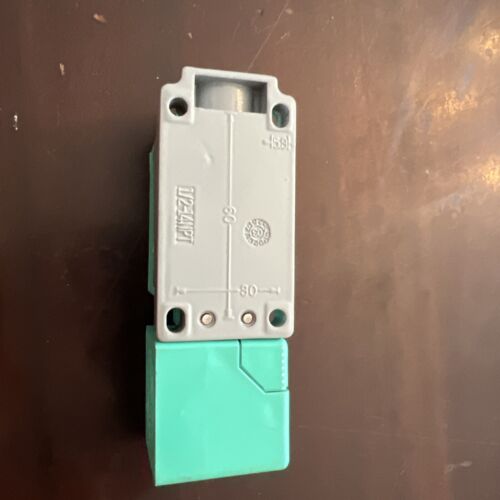 New NJ15+ 27819s For PEPPERL+FUCHS 5 WAY SENSOR 84588 DW2-1 Free Shipping - Picture 6 of 9