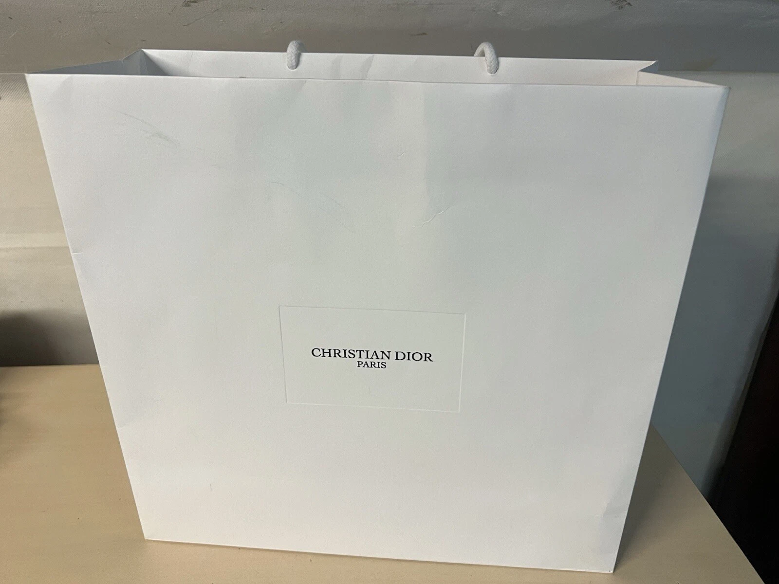 sac papier christian dior string taille 