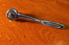 Vintage Indestro No. 2875 Socket Ratchet 14 Drive Works Excellent Vintage Indestro No. 2875 Socket Ratchet 14 Drive Works Excellent