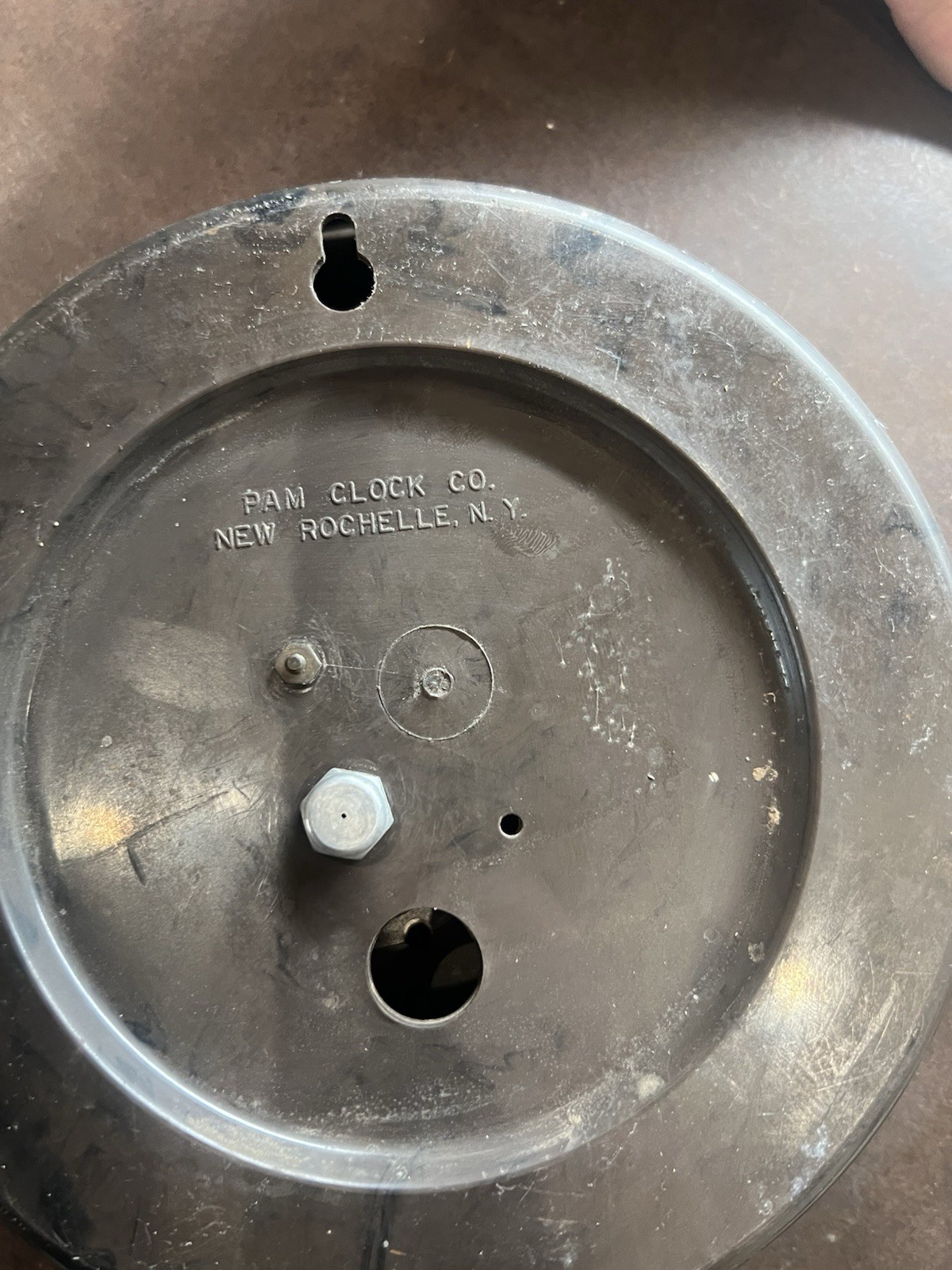 Vintage Skelly 15x15 Pam Clock. Working And Keeps Time