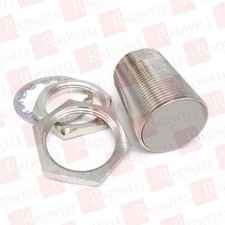 OMRON E2E-X10D1-M1 / E2EX10D1M1 (NEW IN BOX)