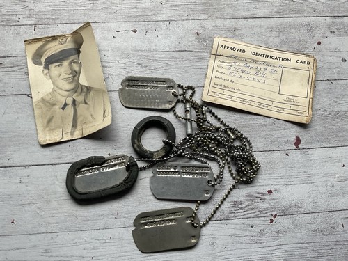 ORIGINAL WWII TWO PAIR JEWISH HUSBAND & WIFE DOG TAGS CHAINS PHOTO ETC