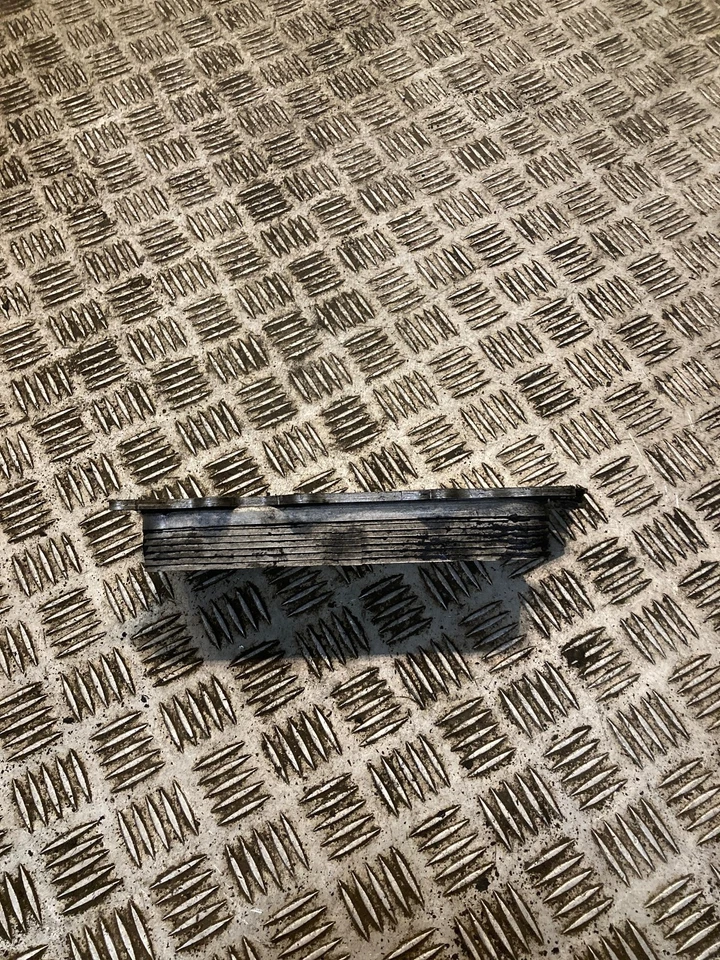 MERCEDES-BENZ E 320 CDI W211 Oil Cooler Radiator 6421800165 3.0 Diesel - Image 3 of 4