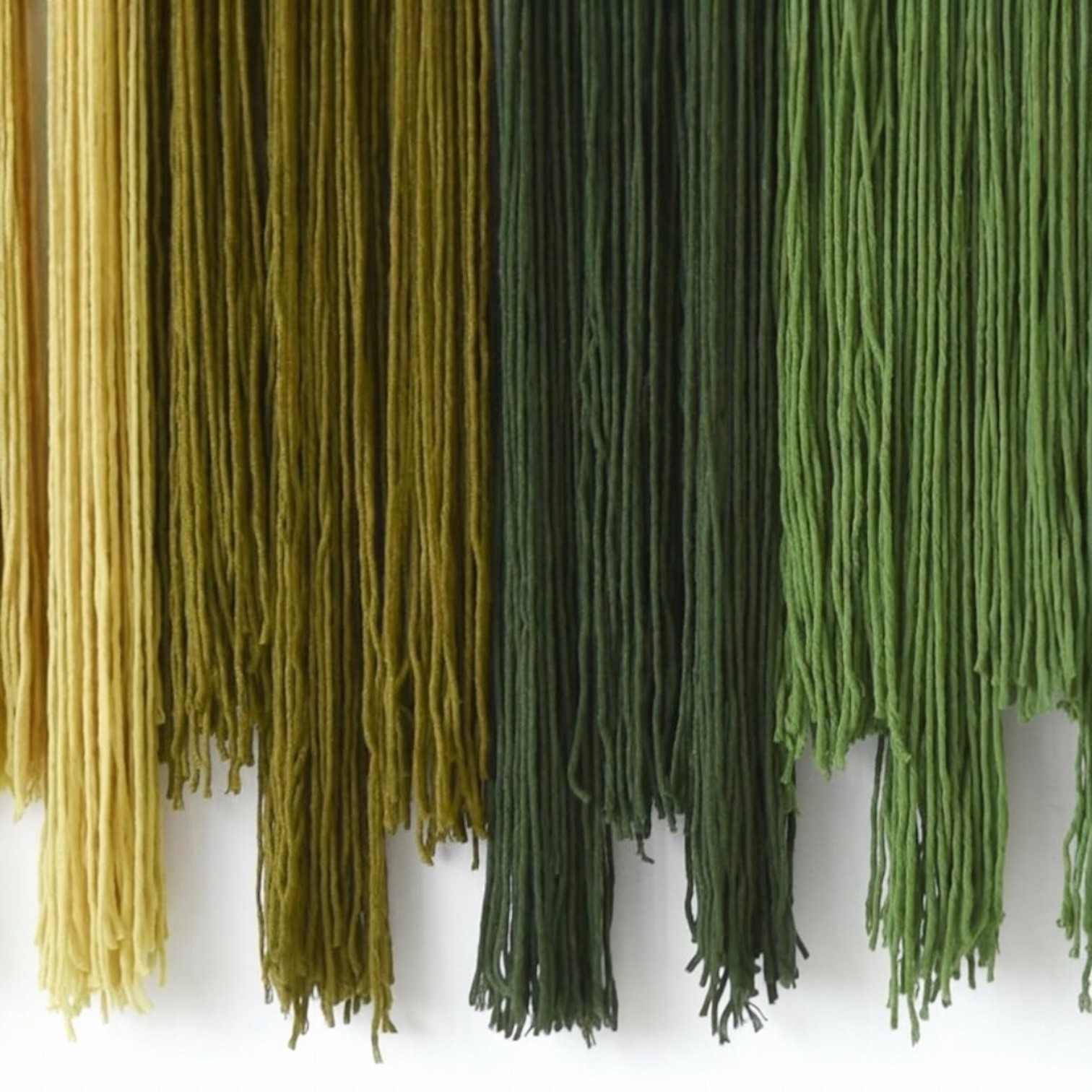 NEW Anthropologie XL Green Boho Tapestry Macrame Dyed Yarn Wall Hanging 40 x 45