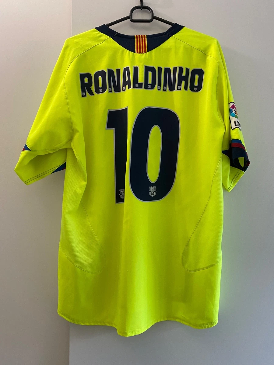 Preços baixos em Fc Barcelona Ronaldinho Clube Internacional de