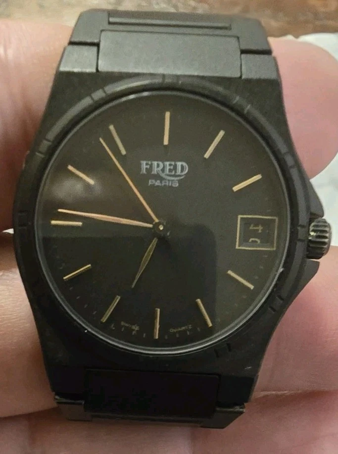Reloj de cuarzo movimiento suizo LVMH FRED Paris negro años 80 para dama Foto 2 de 4