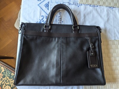 Tumi Aktentasche (briefcase) in Leder