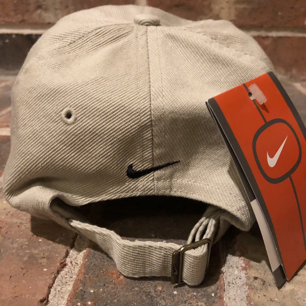 New Nike Est 1971 Vintage 90s Adjustable Dad Hat Cap Just Do New Nike Est 1971 Vintage 90s Adjustable Dad Hat Cap Just Do