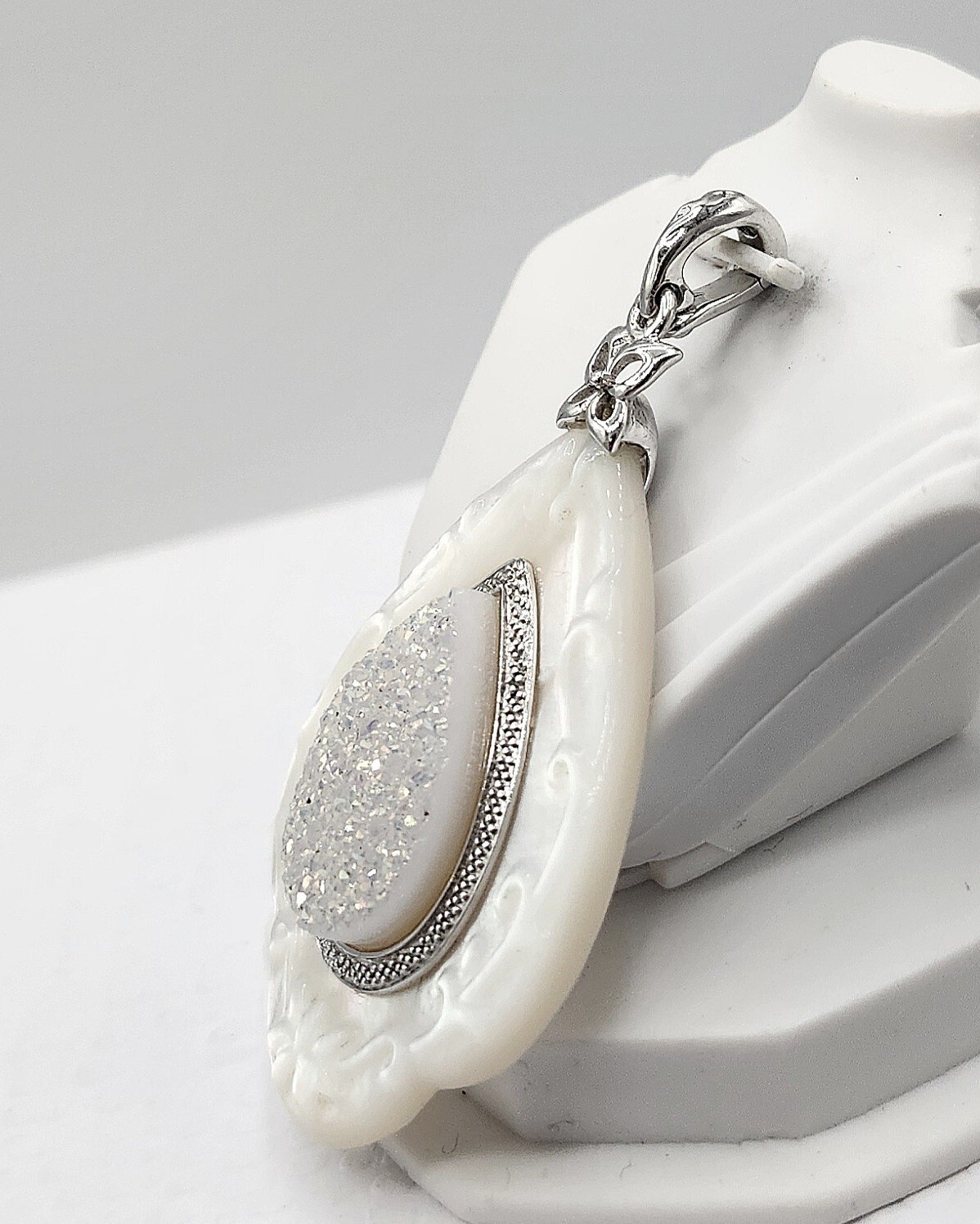 Large EA Designer Signed Sterling Silver Carved M… - image 5