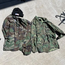 Pair Of Two USMC US Military Field Coat Jacket Camo Pattern Medium Long W Beanie