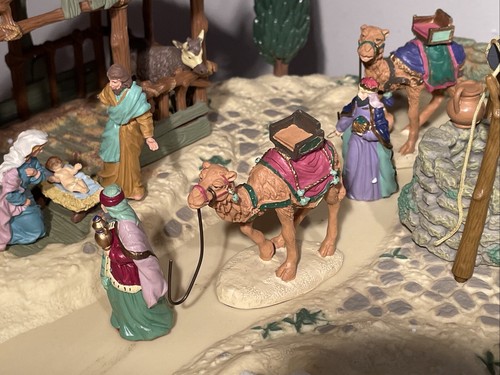 Mr. Christmas Vintage Christmas in Bethlehem Animated Musical Nativity Set 1997 - Picture 18 of 21