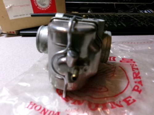 1972-74 HONDA CB 750 CB750 K CARBURETOR ASSY #B KEIHIN NOS OEM 16102-300-034 - Picture 9 of 12