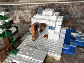 Lego Minecraft 21120 & 21134 The Snow Hideout & Waterfall Base w/ All Manuals