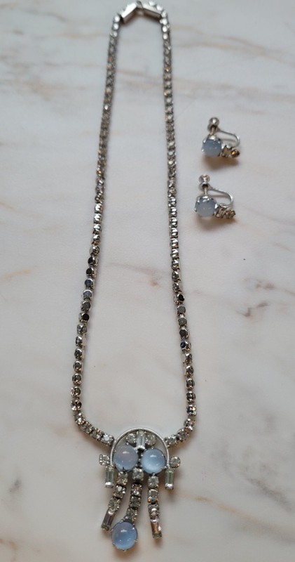Vintage Leo Glass Art Deco Rhinestone Necklace Earrings Blue Moonglow Stone Set