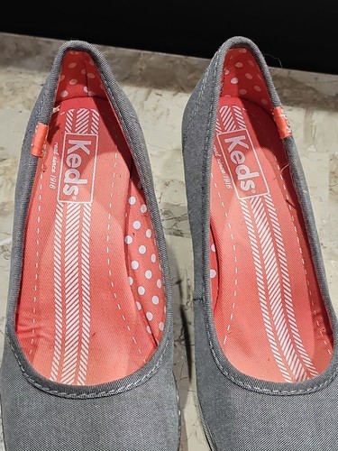 Keds Women's Solid Gray Wedge Fabric Upper Slip-On Shoes Size 37, 6.5 - Picture 8 of 9
