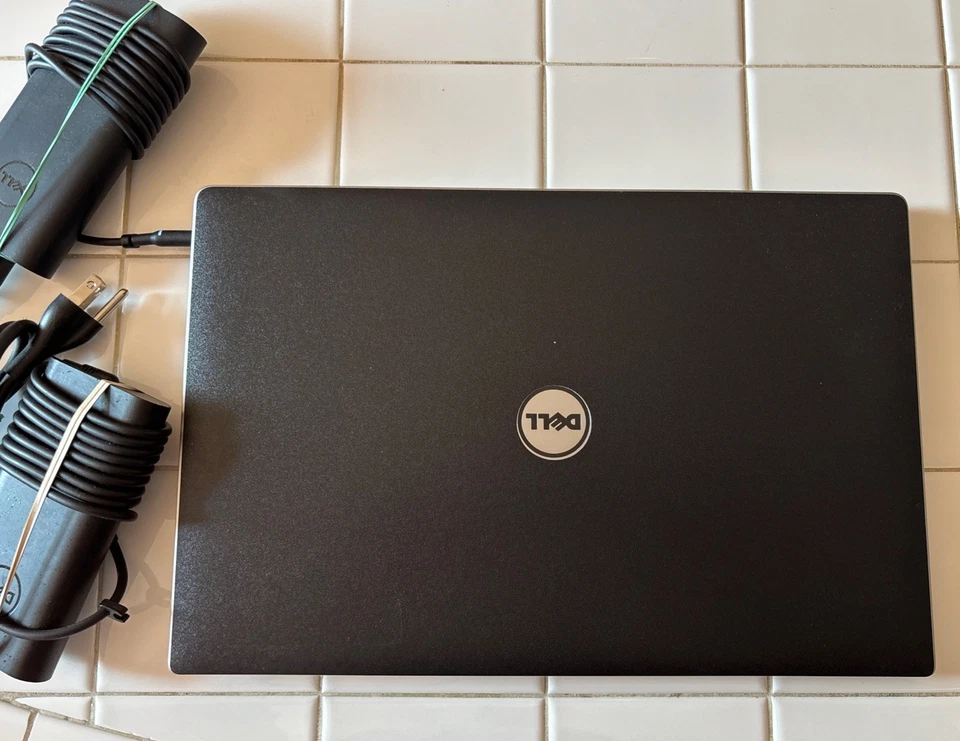 4K Táctil Dell XPS Precision 5520 i7 CPU 256 GB SSD 16 GB RAM NVIDIA Win 11 PRO Foto 2 de 4