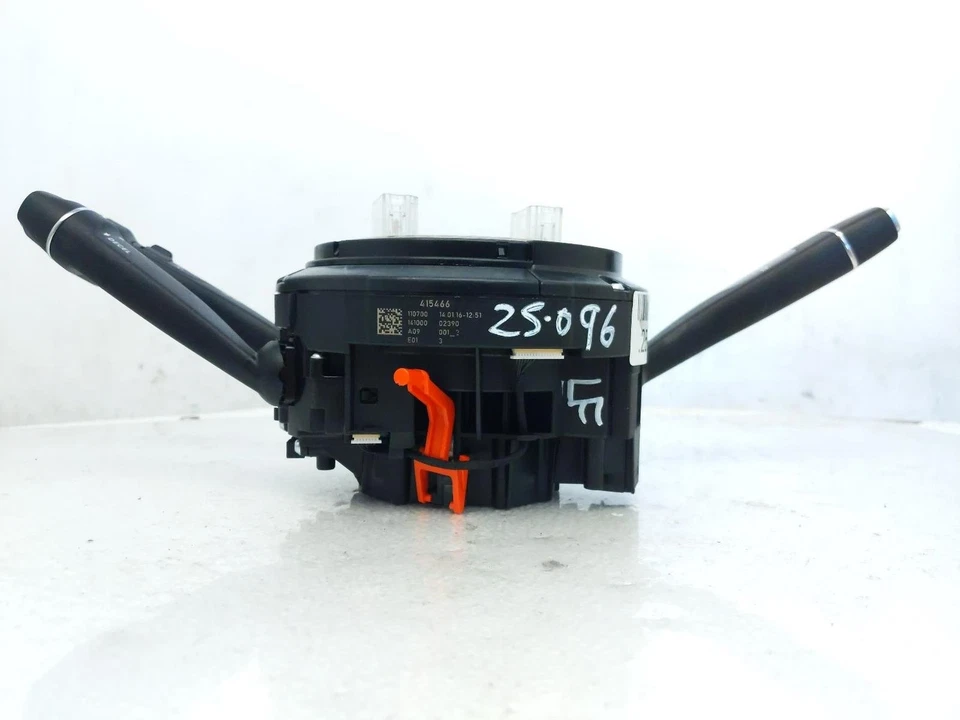 Interruptor de columna de limpiaparabrisas de faros intermitentes Mercedes-Benz Gla250 2015-2020 2,0 L Foto 2 de 4