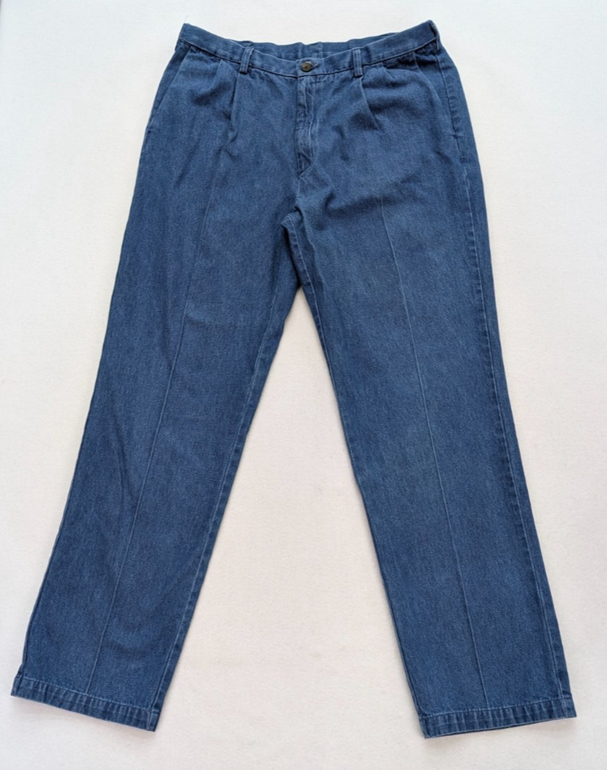 Blue Medium Wash Stretch Waist Size 38x34 Straight Pleated