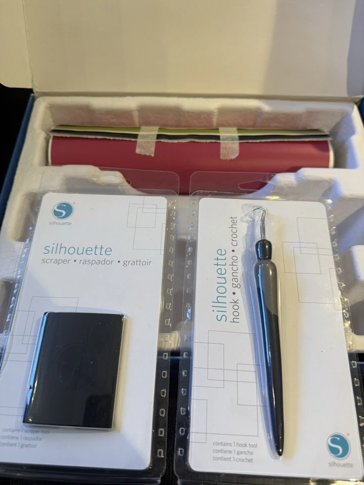Silhouette Vinyl Starter Kit Bundle - New Sealed - Image 2 of 4