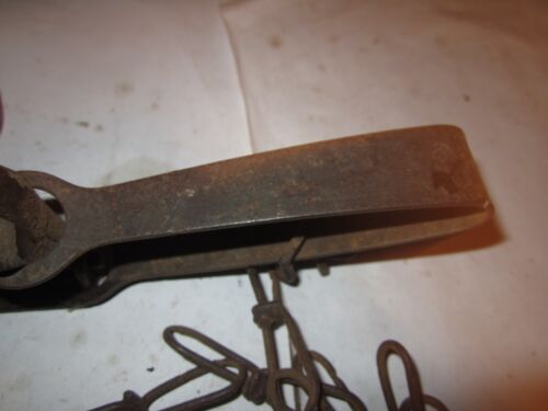 VINTAGE TRIUMPH HIGH - GRIP NO 115 SINGLE LONG SPRING TRAP W/CHAIN - Picture 2 of 5