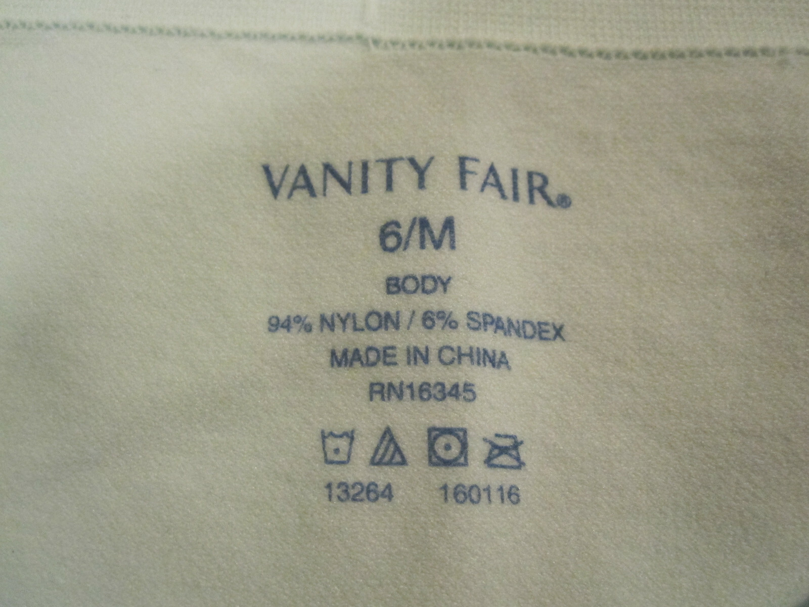 Vanity Fair Ladies Panties Smoothing Comfort Briefs Size 6 M Style 13264 New Ebay